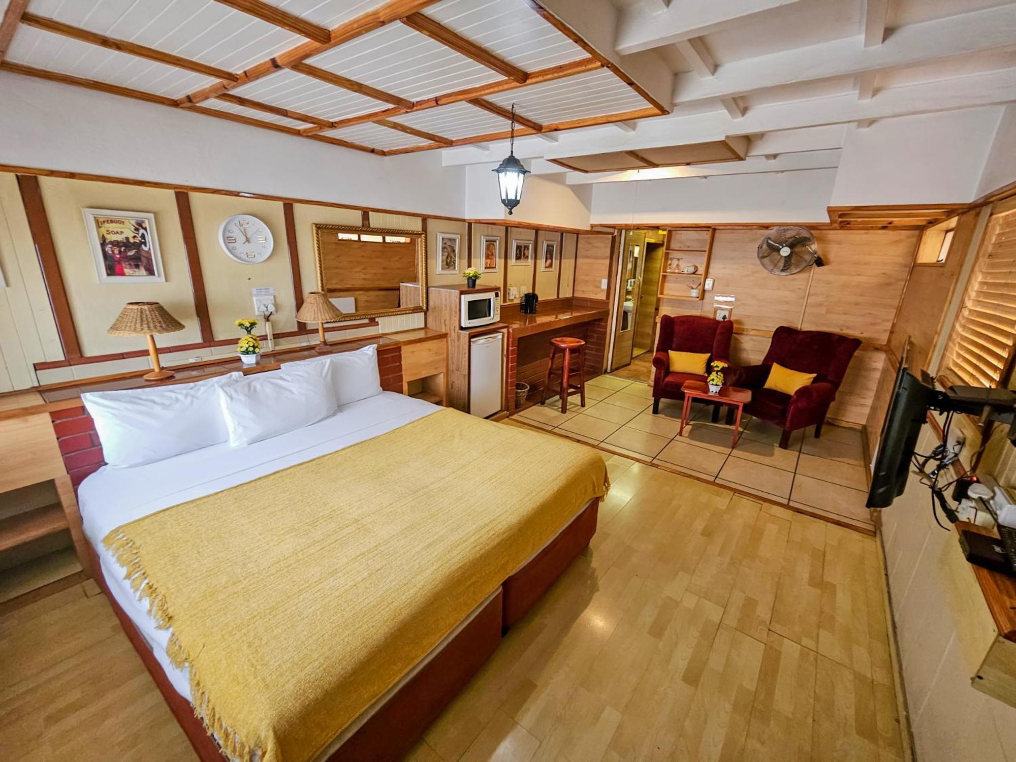 Tudor Lodge Guest House 요하네스버그 외부 사진